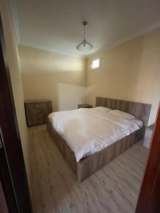 Amazing Magnolia Apartment Batumi 0*,