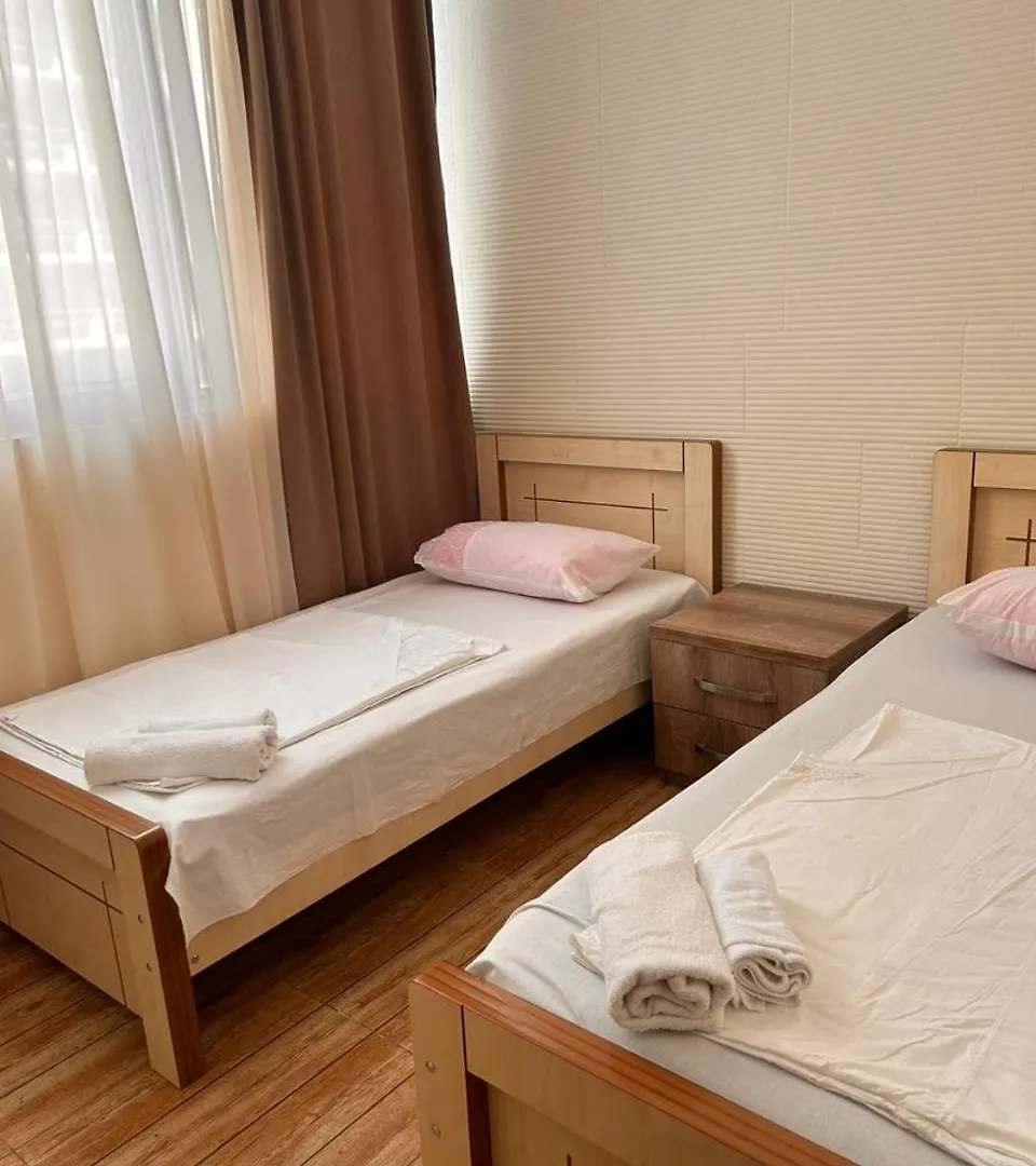 Amazing Magnolia Apartment Batumi 0*,